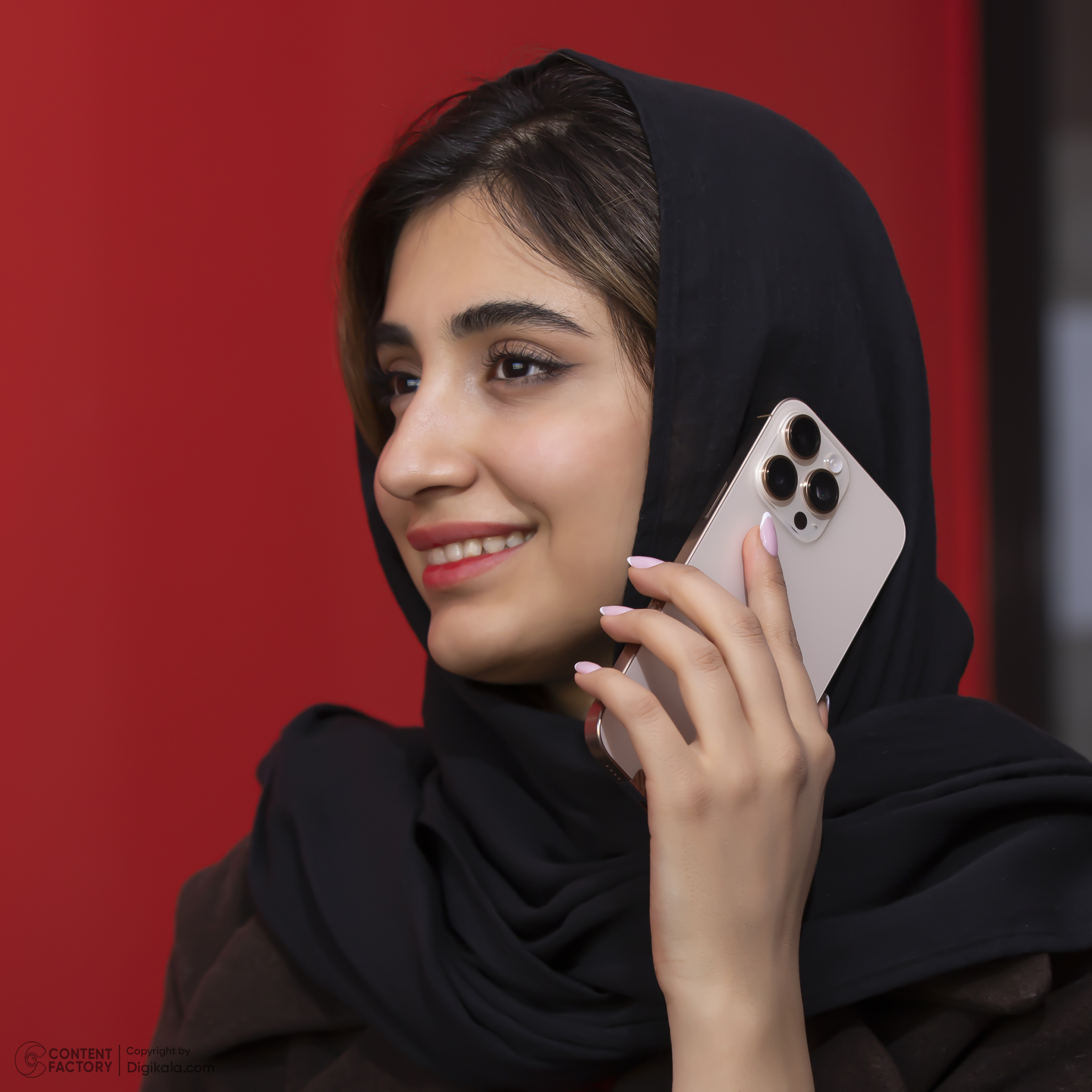 گوشی موبایل اپل مدل iPhone 16 Pro Max ZAA دو سیم کارت ظرفیت 256 گیگابایت و رم 8 گیگابایت - به همراه هدفون بلوتوثی اپل مدل AirPods 4